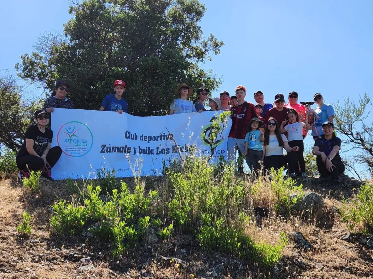 Taller deportivo de zumba “Zúmate y Baila” participó en Trekking al Sector Los Niches. Taller deportivo de zumba “Zúmate y Baila” participó en Trekking al Sector Los Niches.