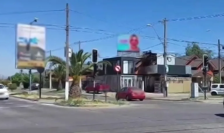 Dirección de Tránsito de Curicó insta a conductores a respetar nueva señalización en Circunvalación con Marcelo Oxilia Dirección de Tránsito de Curicó insta a conductores a respetar nueva señalización en Circunvalación con Marcelo Oxilia