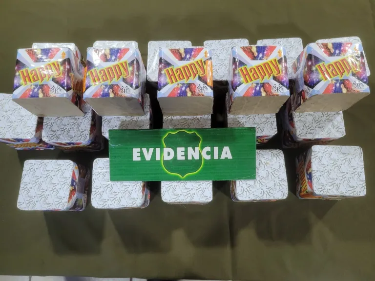 Carabineros detiene a sujeto por porte de artefactos pirotécnicos en Curicó
