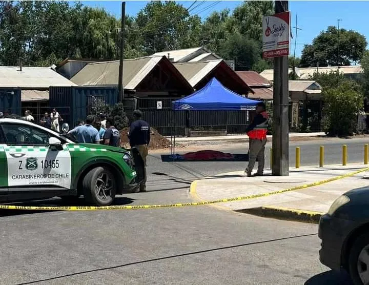 Mujer muere atropellada en San Clemente por conductor que se da a la fuga