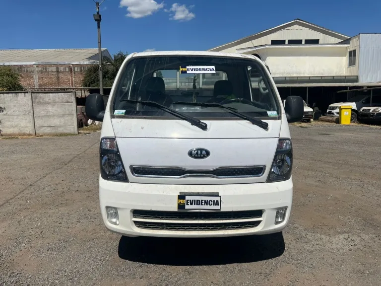 PDI recupera camioneta robada en la comuna de Parral