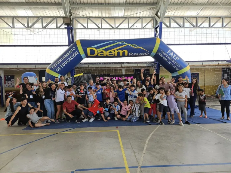 En Rauco fueron inauguradas las Escuelas de Verano Junaeb 2025 con actividades enfocadas en el bienestar infantil (Video)