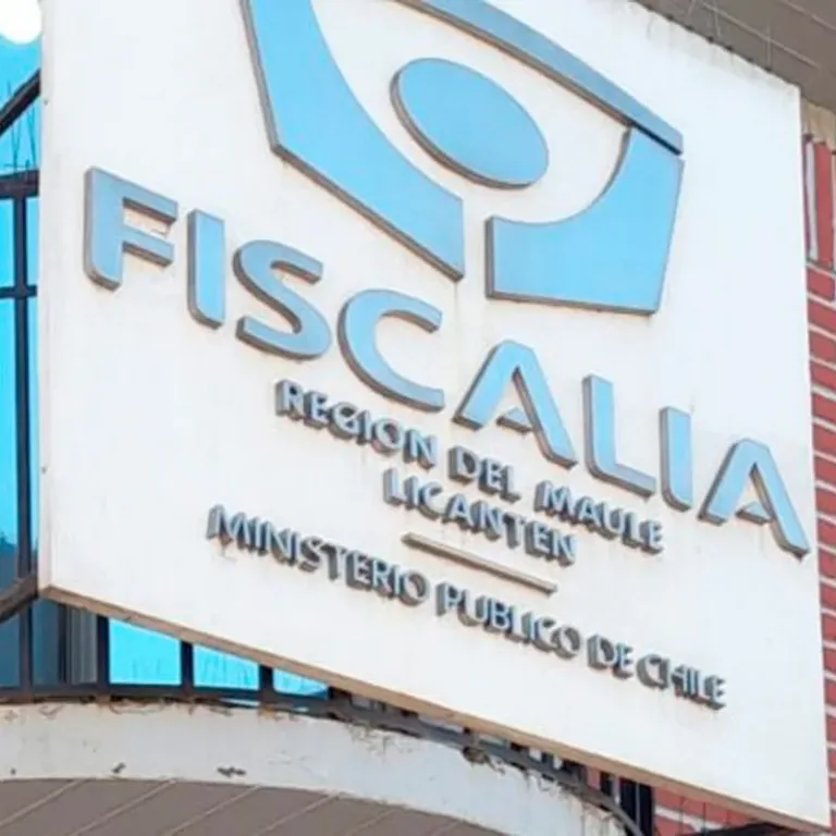 Formalizan a conductor de minibús por manejar en estado de ebriedad con pasajeros en Hualañé