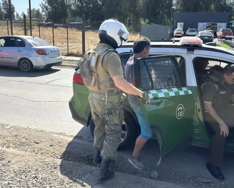 Carabineros de Rengo detiene a tres personas con órdenes de aprehensión durante patrullajes preventivos