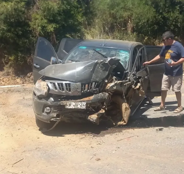 Una persona lesionada tras choque de vehículo contra refugio peatonal en Molina