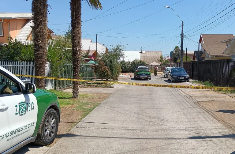 Carabinero recién salido de turno neutraliza con su arma particular a sujeto que asaltó a una mujer (Video)