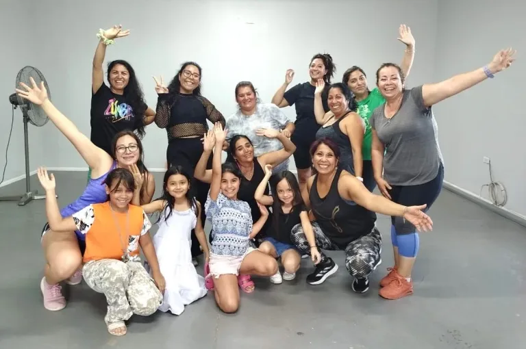 Taller de Zumba en Villa Futuro 1 y 2 en Curicó