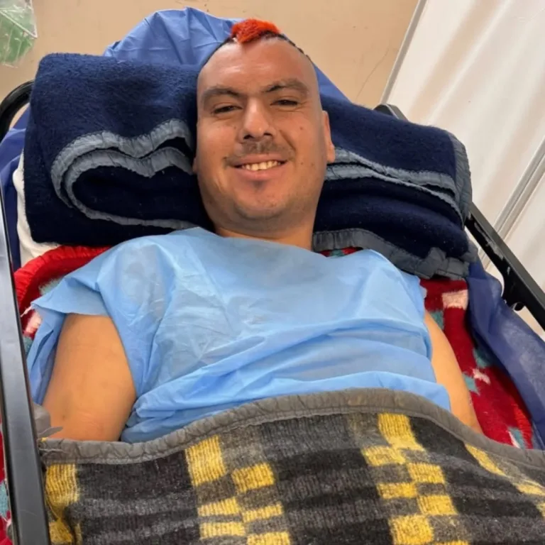 Carlitos Vera, exparticipante de “Secreto en el Lago”, se encuentra hospitalizado en Talca tras ser herido con arma de fuego Carlitos Vera, exparticipante de “Secreto en el Lago”, se encuentra hospitalizado en Talca tras ser herido con arma de fuego