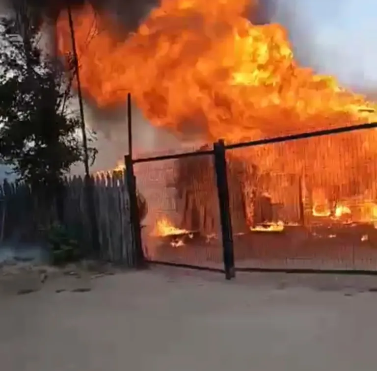 Bomberos de Rengo enfrentó dos emergencias estructurales simultáneas
