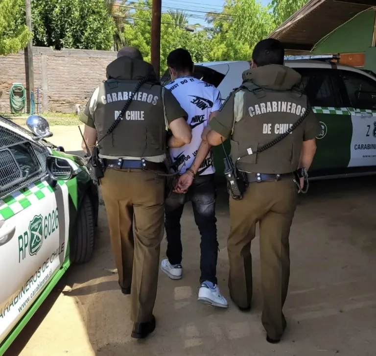 Carabineros detiene a motociclista que circulaba bajo los efectos del alcohol y sin documentación en Peralillo