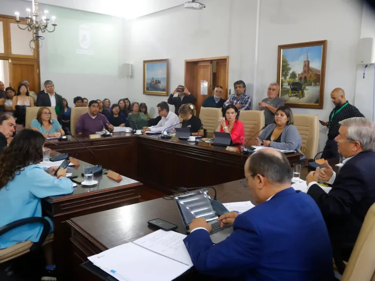 Concejo Municipal de Curicó aprueba derogación de reglamento de incentivo profesional