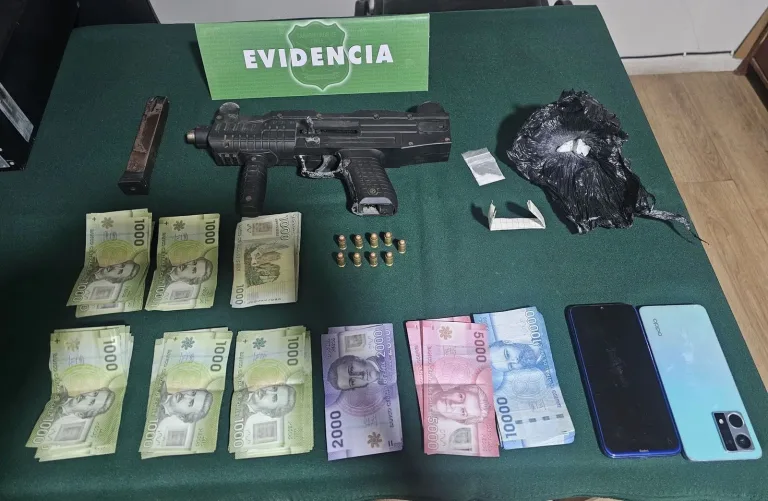 En Molina detienen a sujeto por infracción a la ley de drogas y porte ilegal de Arma de Fuego