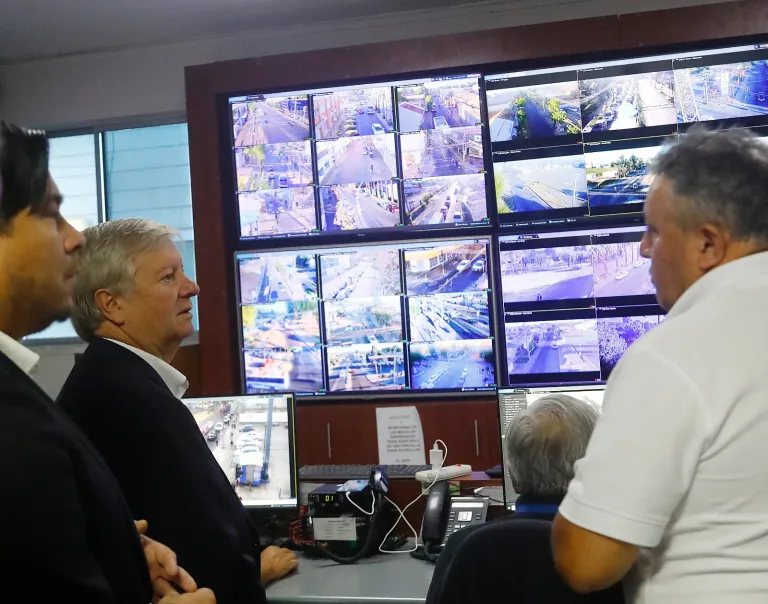 Refuerzan plan de contingencia vial para garantizar seguridad en horario punta