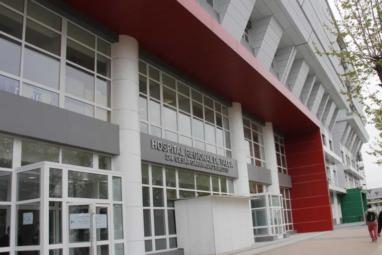 Caos en el servicio de urgencia del Hospital de Talca tras aviso de artefacto explosivo