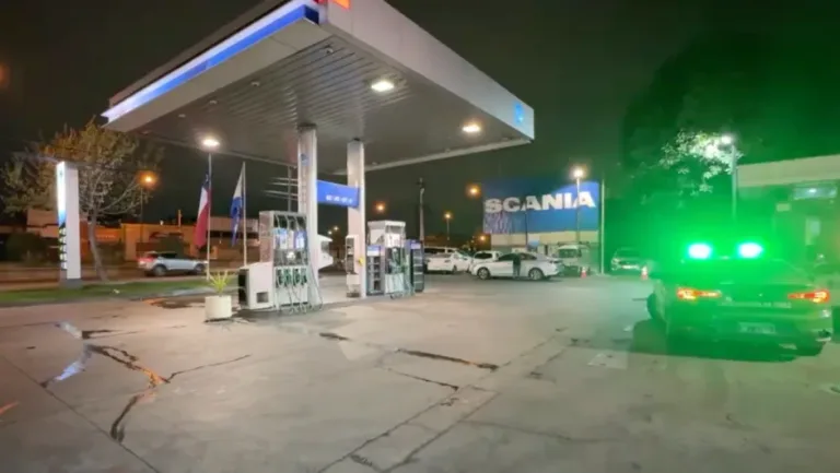 Carabineros detiene a uno de los autores de robo a camión estacionado en servicentro de Ruta 5 Sur frente a Sagrada Familia