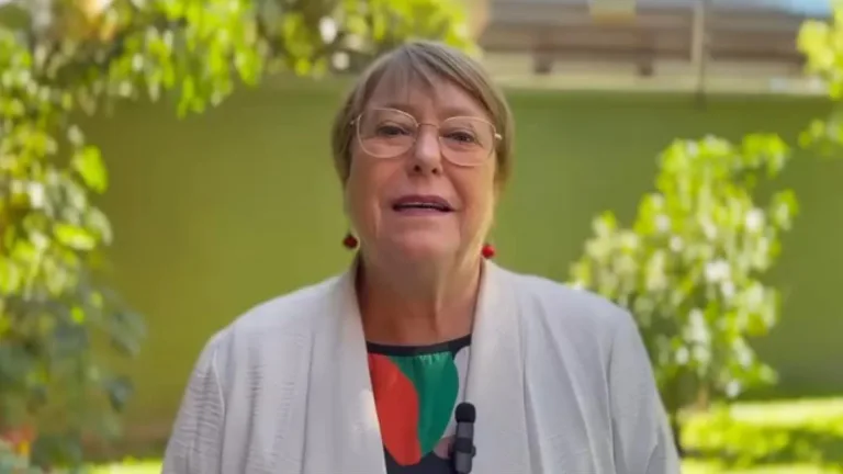 Michelle Bachelet anuncia su decisión de no participar en la próxima carrera presidencial Michelle Bachelet anuncia su decisión de no participar en la próxima carrera presidencial