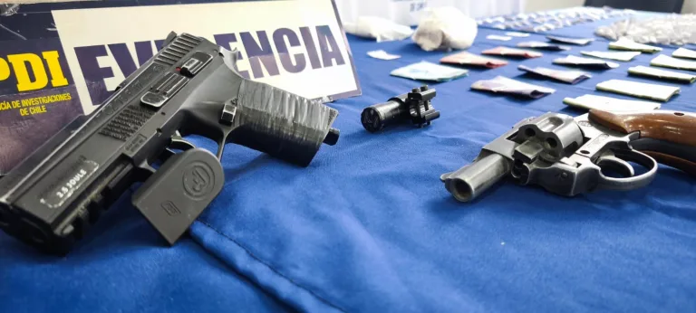 PDI detiene a siete personas por infracción a la Ley de Drogas y Ley de Armas en Mostazal