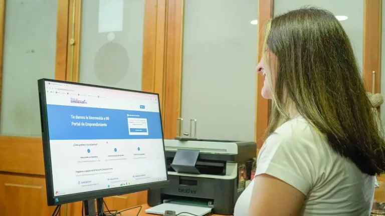 Gobierno lanza Portal del Emprendimiento para facilitar acceso a beneficios estatales