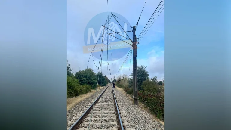 Nuevo robo de cables en línea férrea en la región del Maule obliga a realizar transbordos de trenes de pasajeros