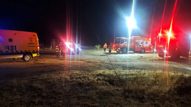 Amplio operativo de búsqueda por desaparición de aeronave ambulancia en Curacaví