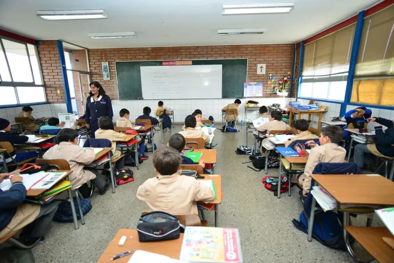 Comunas de Rauco, Curicó y Molina informan clases normales para este lunes 16 de junio