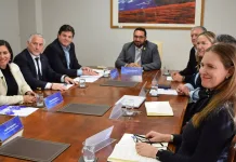 Municipios exigen al Mineduc diálogo permanente y medidas urgentes ante crisis del sistema escolar público