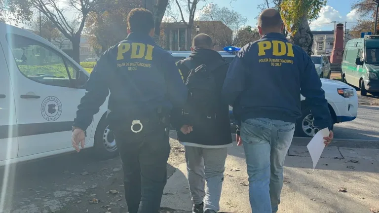 PDI detiene a ciudadano extranjero con orden de expulsión vigente tras cumplir condena en Talca