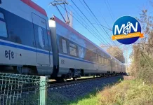 Auto es arrastrado por tren de pasajeros en Chimbarongo conductor fue rescatado con lesiones