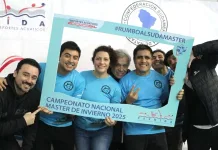 Club de Natación Tiburones de Curicó brilla en el Nacional de Invierno con nueve medallas Club de Natación Tiburones de Curicó brilla en el Nacional de Invierno con nueve medallas