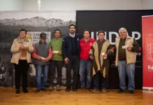 Gobierno del Maule entrega incentivos a 187 agricultores de Teno y Romeral para fortalecer producción de berries
