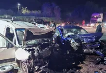 Colisión múltiple dejó al menos cuatro personas lesionadas en la comuna de Las Cabras Grave colisión múltiple dejó al menos cuatro personas lesionadas en la comuna de Las Cabras