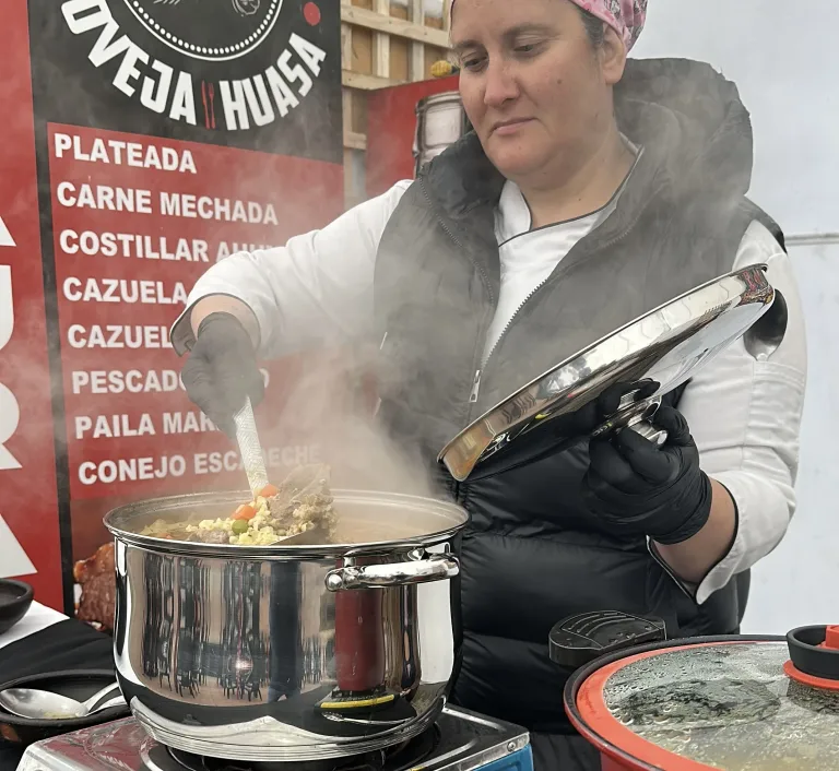 Feria de los Caldos 2025 fue inaugurada en Curicó con amplia convocatoria