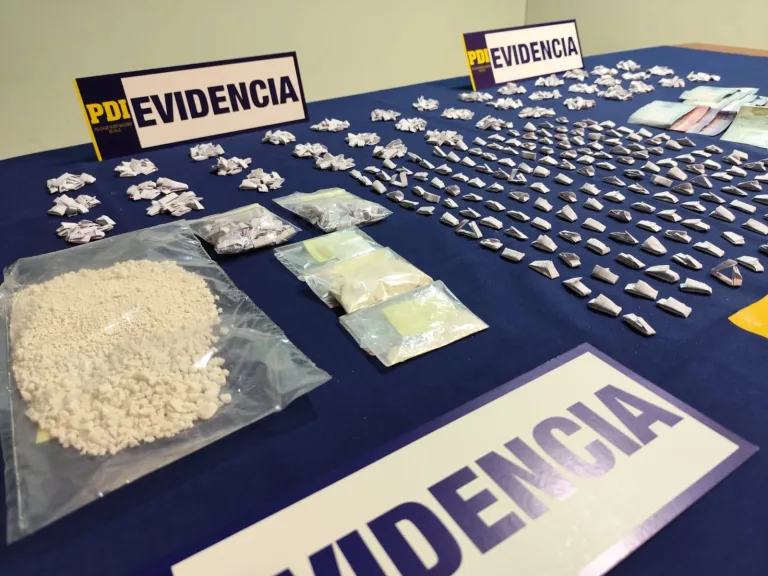 PDI detuvo a tres personas por tráfico de drogas en San Javier