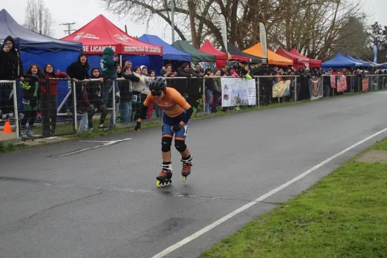 Deterioro del patinódromo de Curicó pone en riesgo opción de albergar final nacional escolar de patinaje