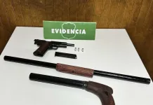 Detienen a conductor en Sagrada Familia que mantenía escopeta hechiza y pistola a fogueo mientras conducía en estado de ebriedad 2caba060-3c75-4e29-b883-e0d08d96ac91