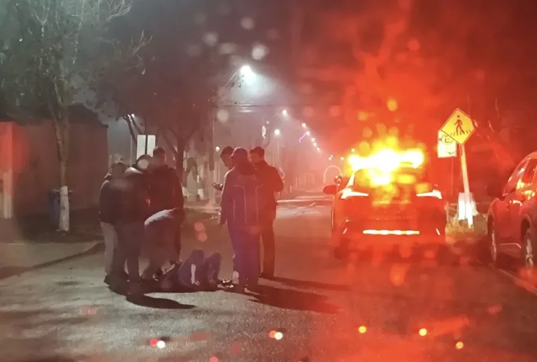 Trabajadora de servicentro fue arrastrada por conductor que huyó sin pagar en Sagrada Familia