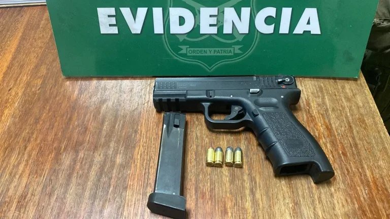 Siete detenidos en operativos de Carabineros en Rancagua: robos, armas y resistencia a la autoridad