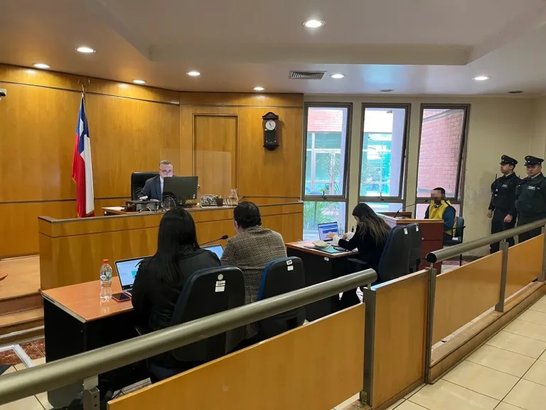 Prisión preventiva para femicida que atacó a su ex pareja en su lugar de trabajo en Talca