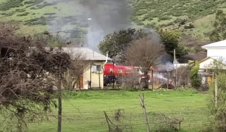 Fallece hombre que resultó herido por quemaduras tras incendio de su vivienda en Villa Prat