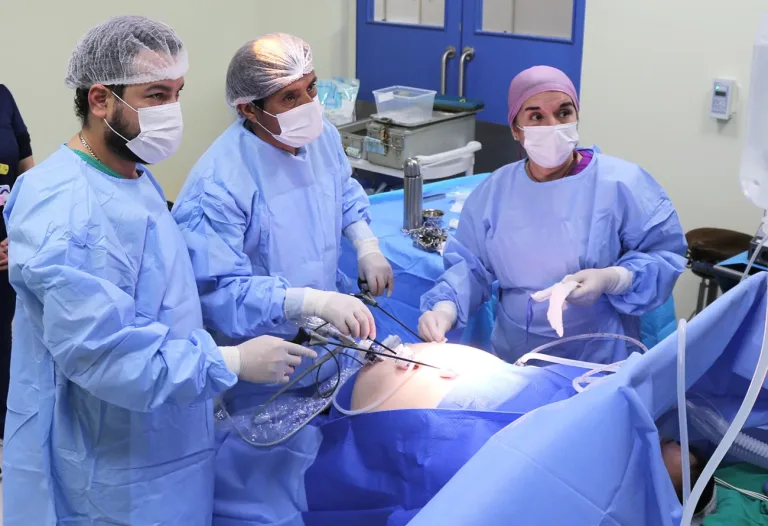 Hospital San Fernando implementa plan nacional para reducir listas de espera quirúrgicas