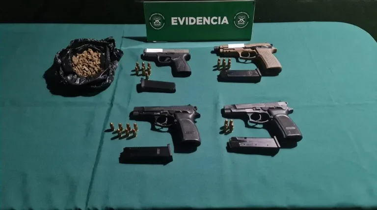 Tres detenidos en Santa Cruz con armas de fuego y droga tras denuncia anónima