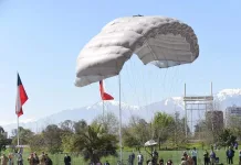 Salto libre en paracaídas dará inicio a la Gran Parada Militar 2025-2a