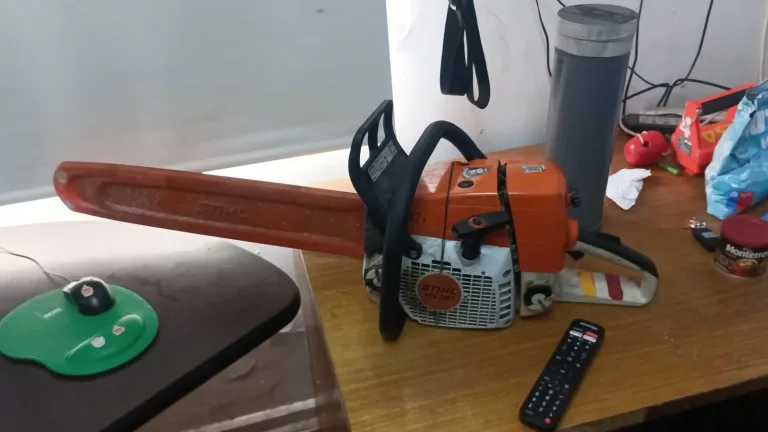 Encuentran motosierra robada a bomberos y fue devuelta de forma anónima en Curicó