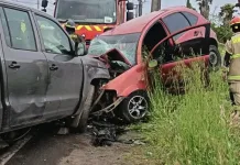 Accidente en camino a Sarmiento deja a dos personas con lesiones graves 41da5c6f-8cb1-4ff9-b62a-05f54744e012