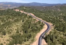 Comienza asfaltado de la Ruta J-80 en Vichuquén tras más de 40 años de espera Comienza asfaltado de la Ruta J-80 en Vichuquén tras más de 40 años de espera