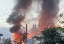 Grave incendio destruyó tres viviendas y dejó seis familias damnificadas en Graneros Screenshot