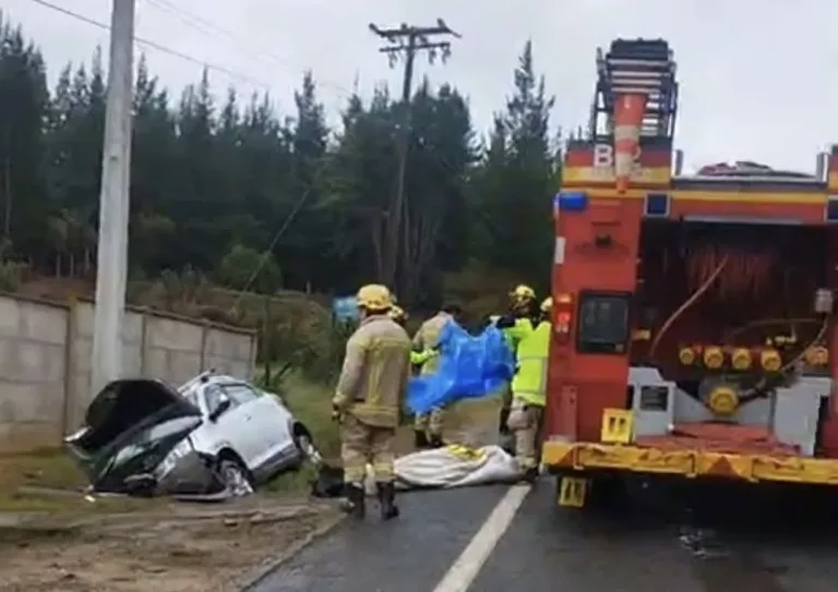 Accidente en Gualleco deja una persona fallecida y otra con lesiones graves