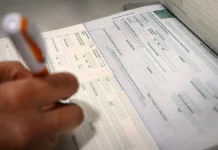 Suseso revela que más de 80 mil trabajadores salieron del país mientras estaban con licencia médica Licencia-medica