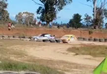 Piloto se recupera tras espectacular accidente en competencia automovilística en Linares