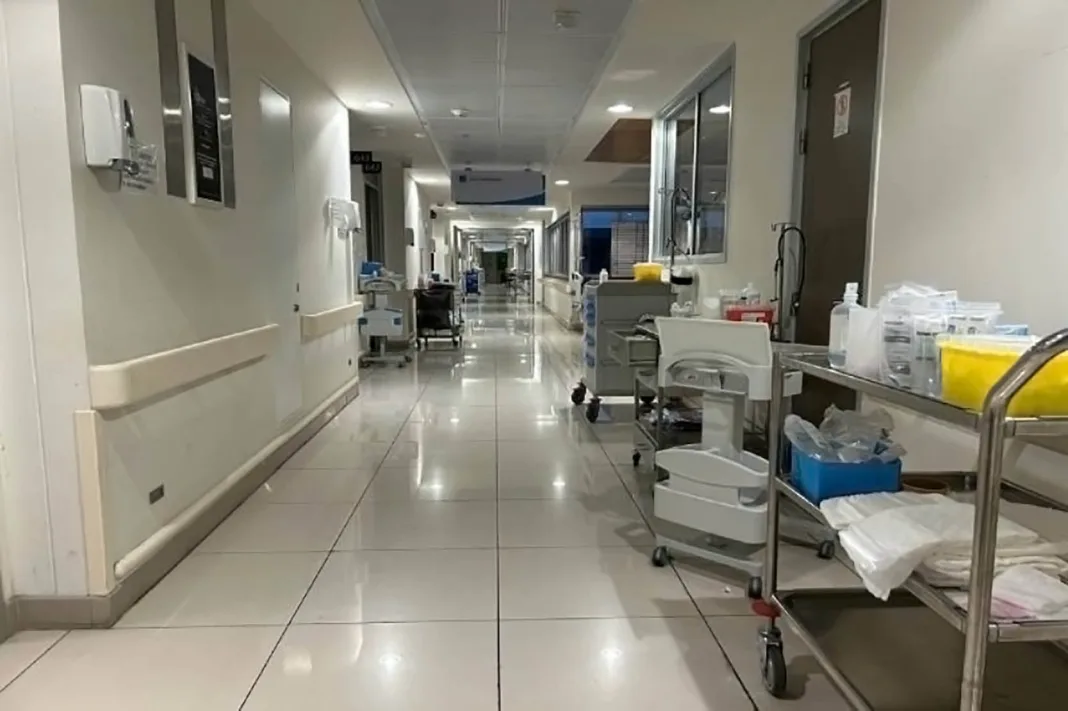 Sala-hospital-Pasaillo-camas-clinicas